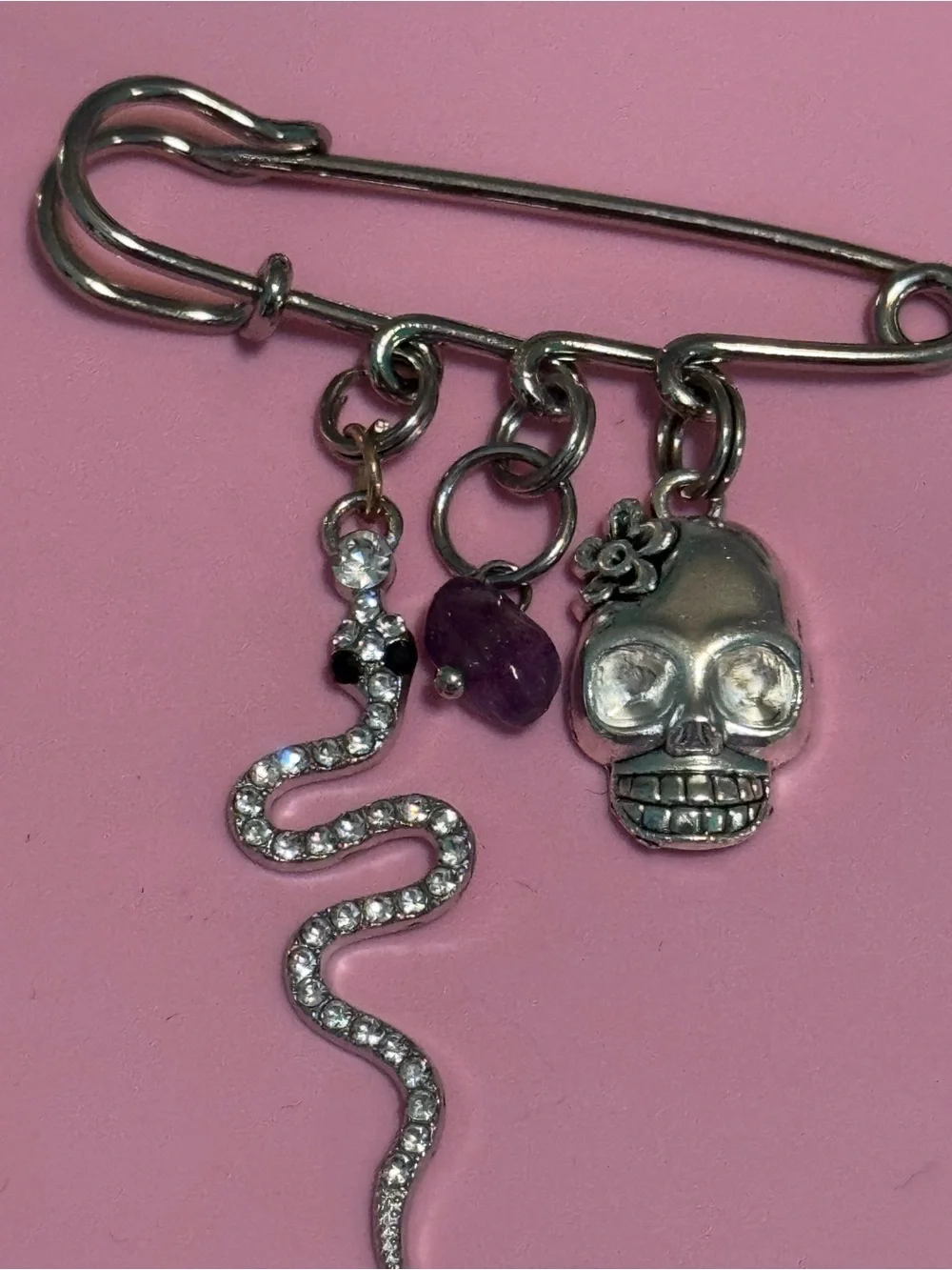 BLING! 👻 Silver-toned Safety Pin Brooch w/ Sparkly Snake, Skull & Amethyst Stone